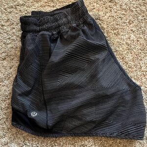 lululemon Hotty Hot shorts size 8 tall